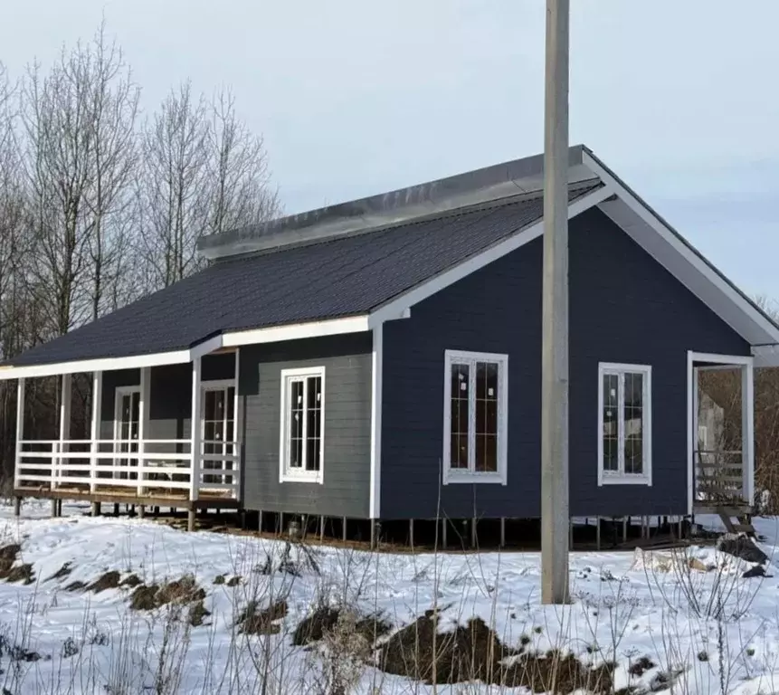 Дом в Тверская область, Калязин ул. Чистые пруды (136 м) - Фото 1