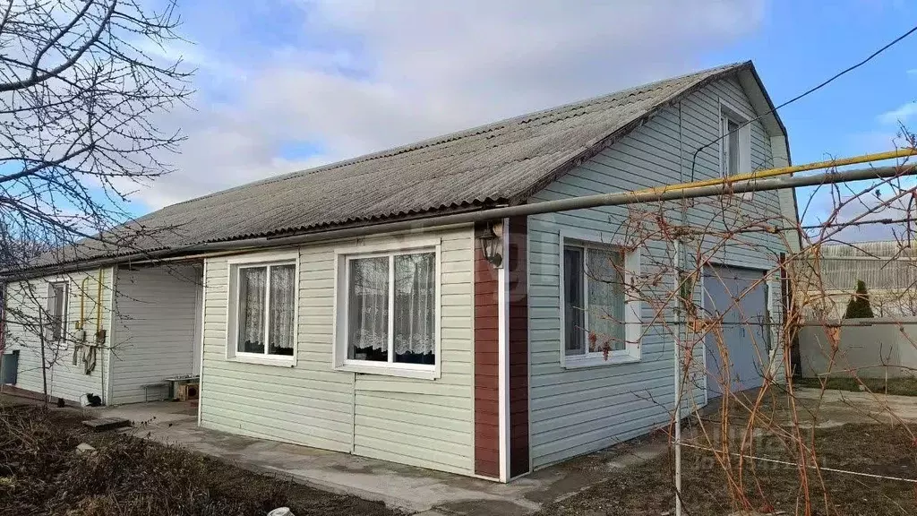Дом в Белгородская область, Корочанский район, Шляховское с/пос, с. ... - Фото 2