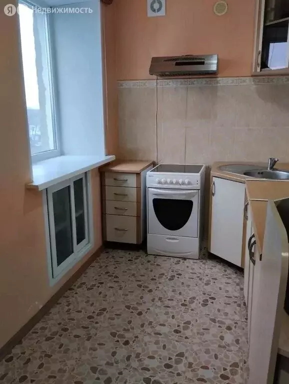 3-комнатная квартира: село Черниговка, Октябрьская улица, 74 (61 м) - Фото 2