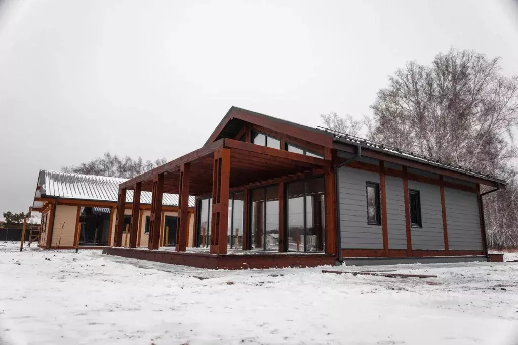 Дом в Омская область, Омский район муниципальный округ, с. ... - Фото 1