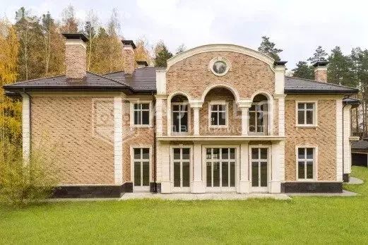 Дом в Чесноково, КП Резиденции Бенилюкс (1100 м) - Фото 0