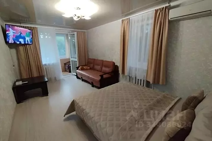 1-к кв. Крым, Алушта городской округ, Партенит пгт ул. Победы, 16 ... - Фото 0