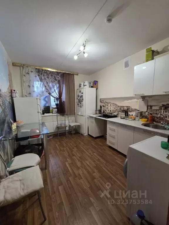 2-к кв. Пермский край, Пермь ул. Генерала Черняховского, 45А (56.0 м) - Фото 1