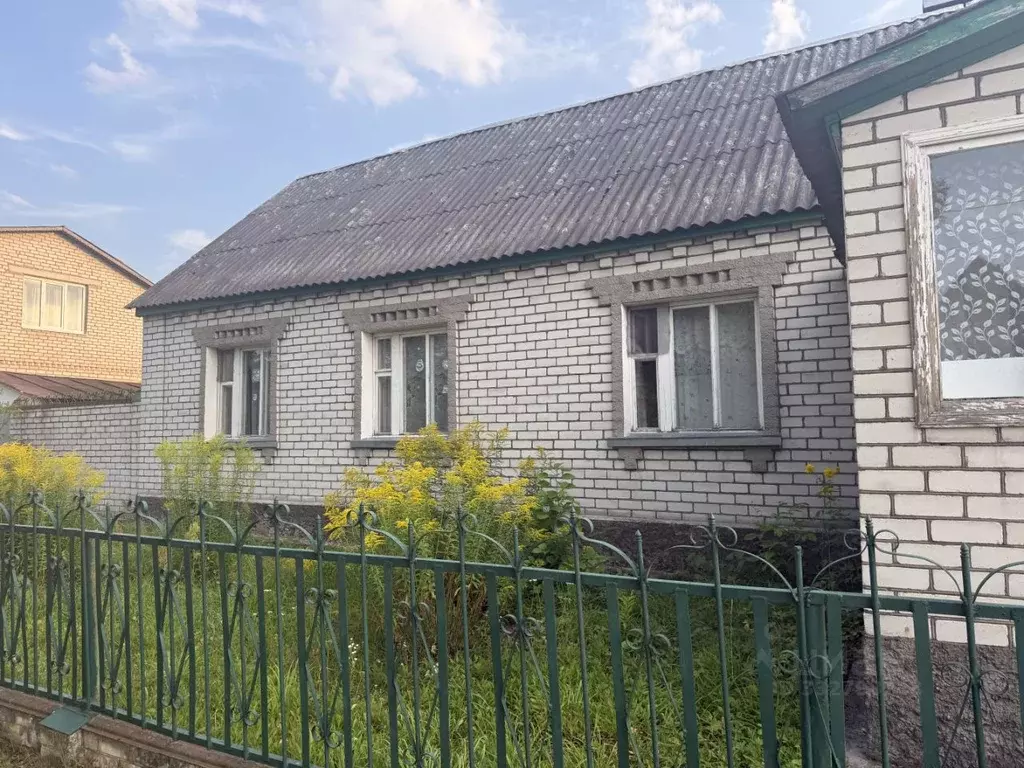 Дом в Брянская область, Дятьковский район, Ивот рп ул. Карла Маркса, ... - Фото 1