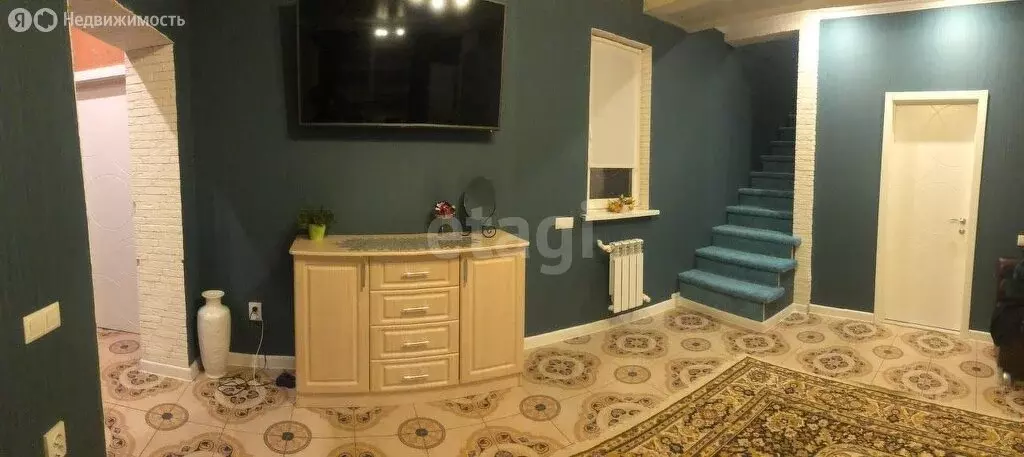 Дом в Саратов, улица имени Т.С. Хвесина (210 м) - Фото 1