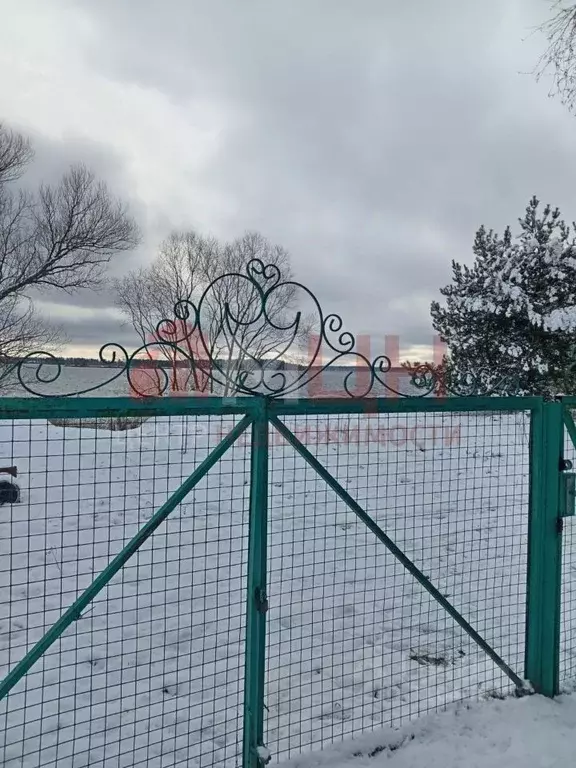 Дом в Тверская область, Конаковский муниципальный округ, д. Сурсово  ... - Фото 0