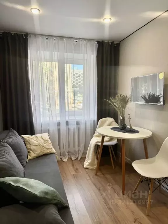 1-к кв. Татарстан, Казань ул. Павлюхина, 110А (15.0 м) - Фото 0
