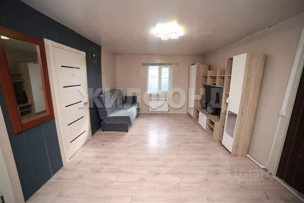 Дом в Новосибирская область, Ордынский район, с. Верх-Ирмень Советская ... - Фото 1