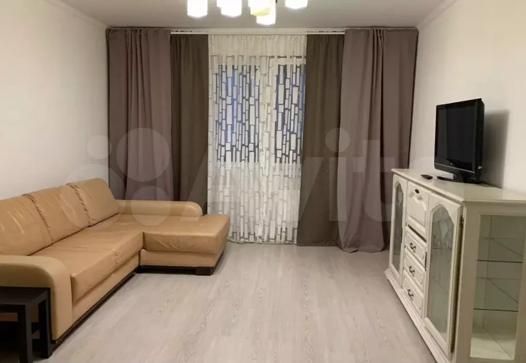 2-к. квартира, 70 м, 14/14 эт. - Фото 1