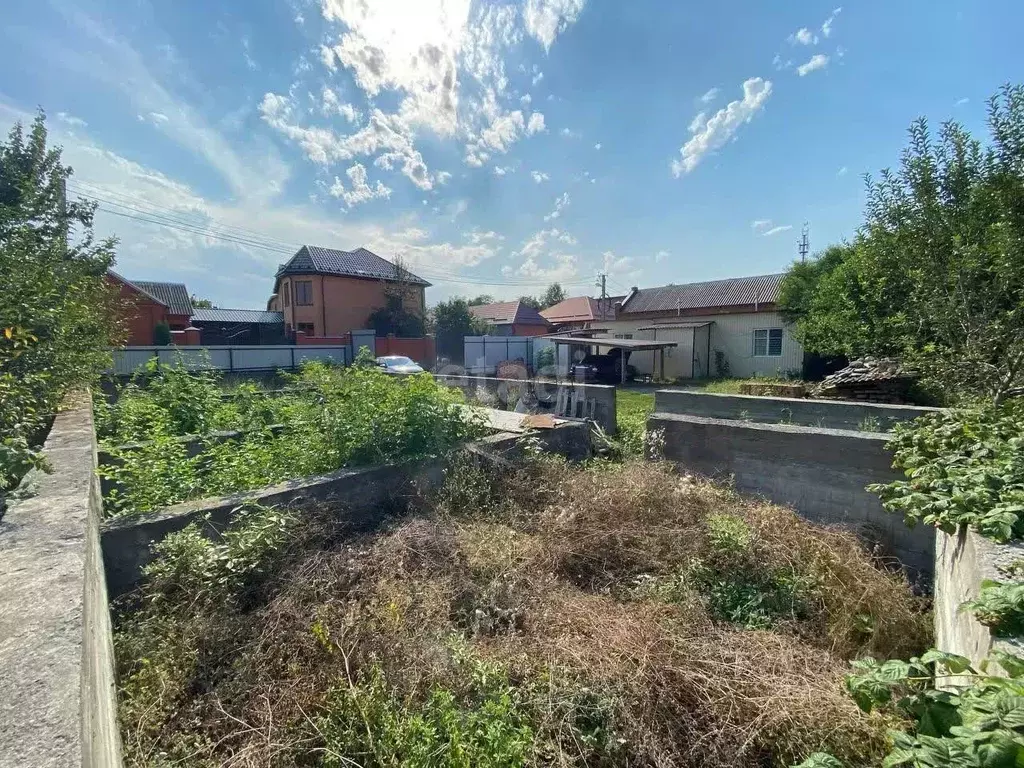 Участок в Ингушетия, Назрань Ялтинская ул. (6.0 сот.) - Фото 1