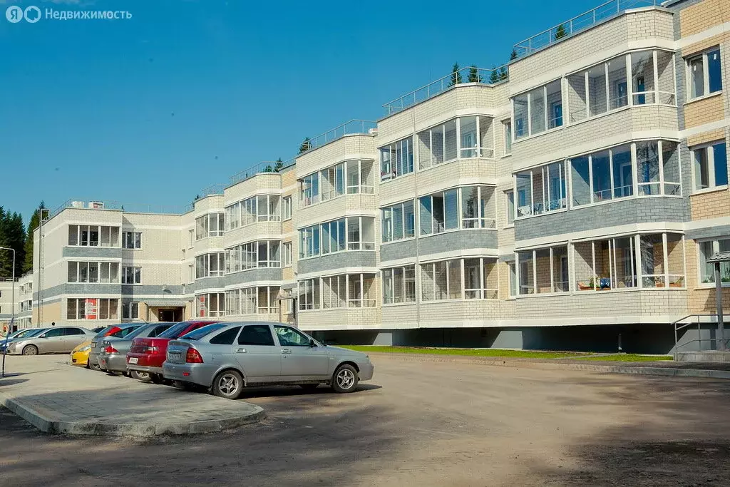 3-комнатная квартира: Ревда, Солнечный переулок, 6 (76 м) - Фото 1