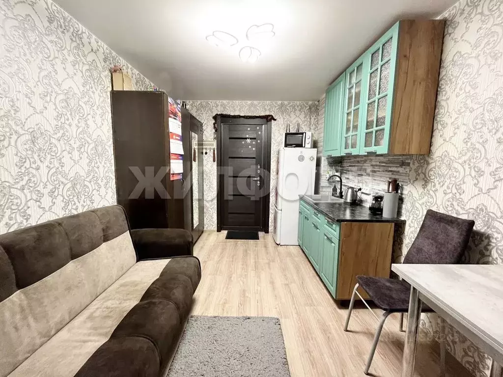 Комната Новосибирская область, Новосибирск ул. Петухова, 57 (11.6 м) - Фото 0