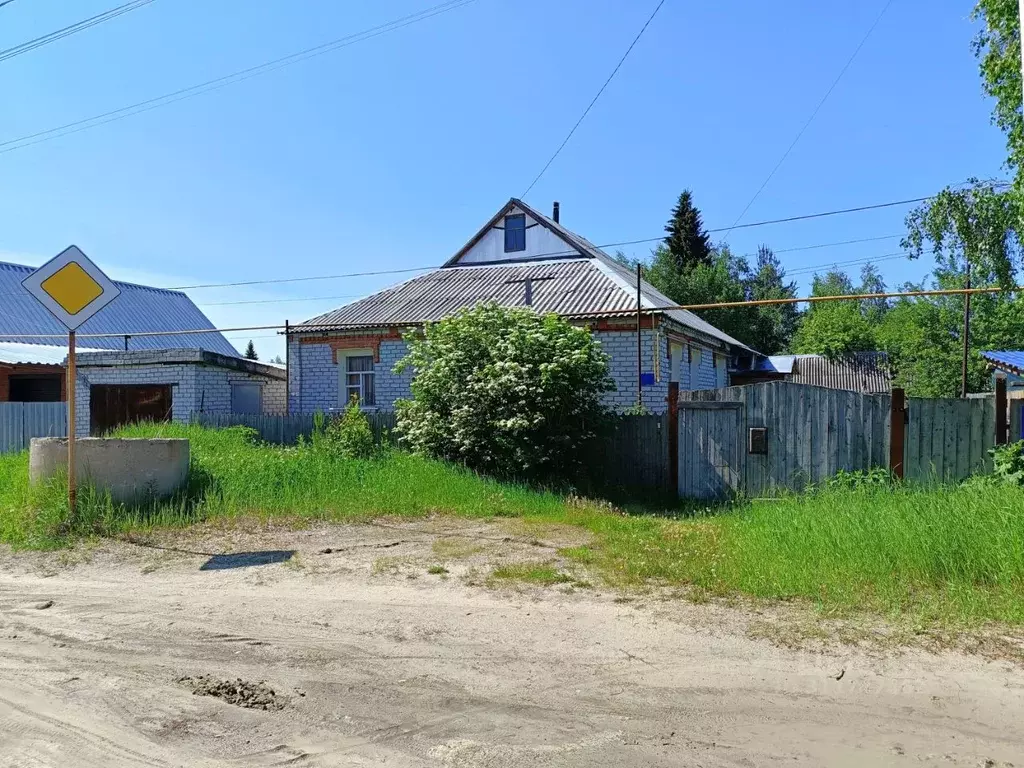 Дом в Ханты-Мансийский АО, Югорск ул. Гайдара (69 м) - Фото 2