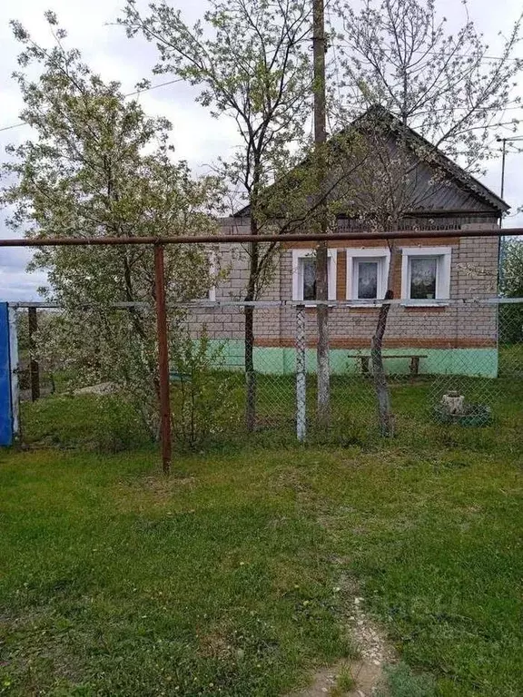 Дом в Самарская область, Ставропольский район, Ташелка с/пос, с. ... - Фото 0