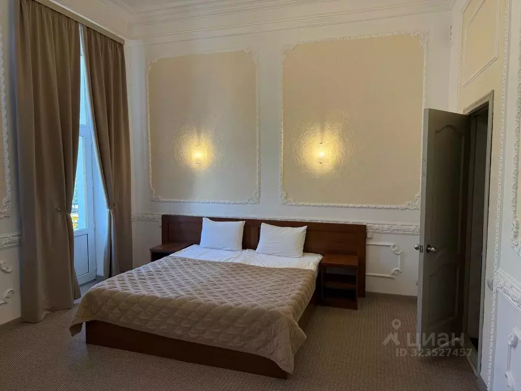 Комната Ставропольский край, Кисловодск Курортный бул., 12 (18.0 м) - Фото 1