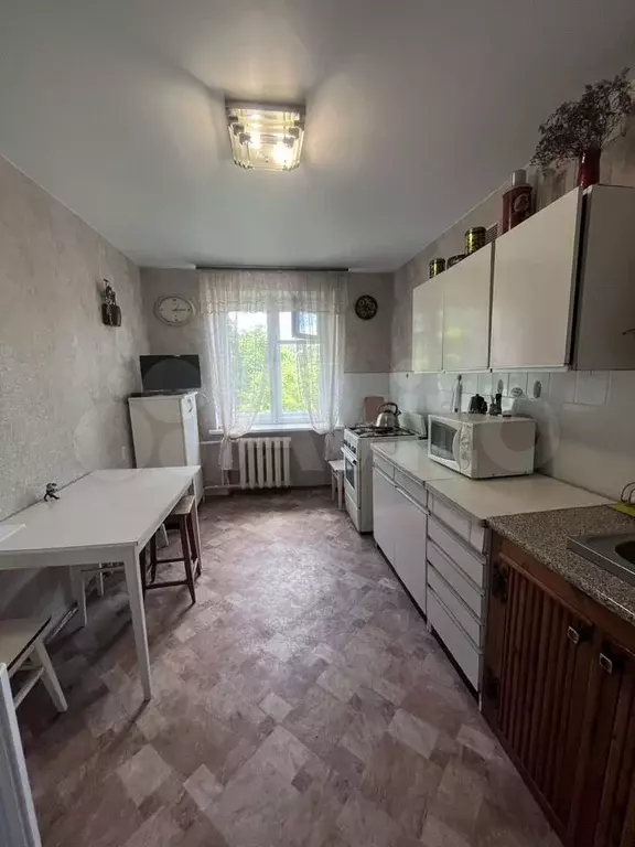 2-к. квартира, 50 м, 4/4 эт. - Фото 1