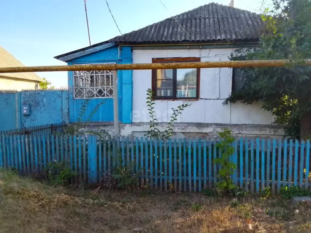 Дом в Белгородская область, Чернянский район, Ольшанское с/пос, с. ... - Фото 1