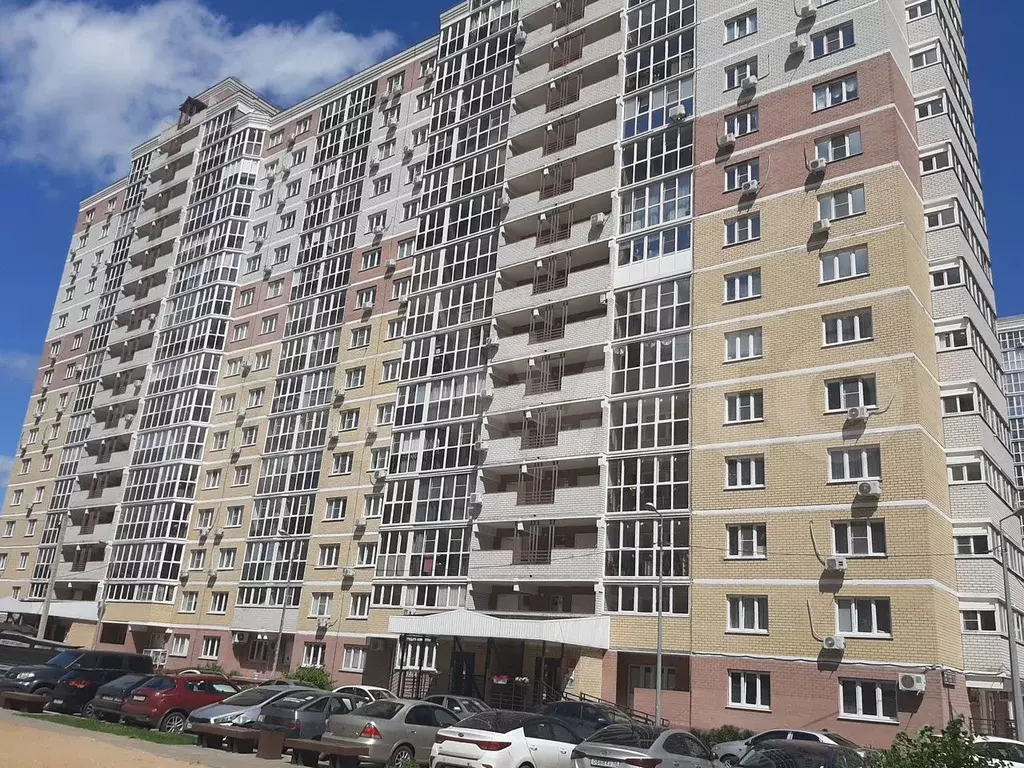 1-к. квартира, 42 м, 10/16 эт. - Фото 1