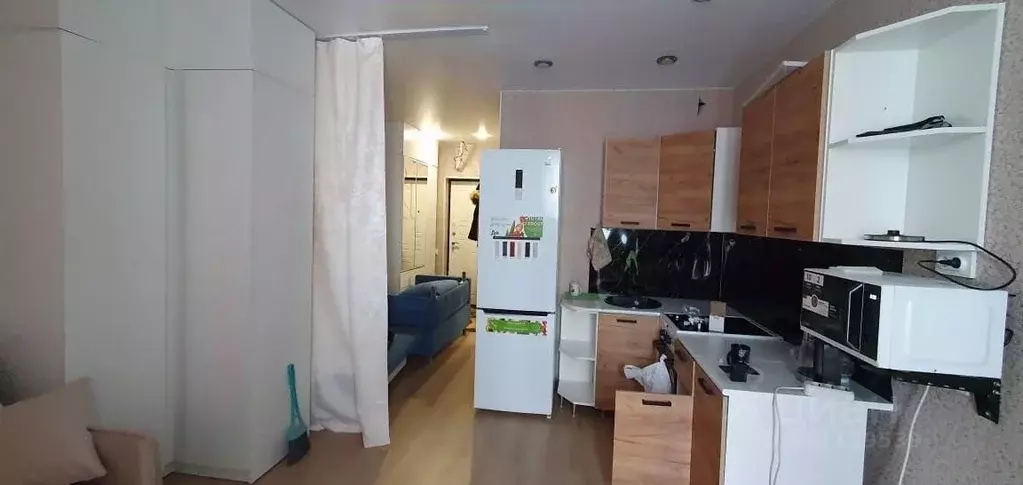 Студия Приморский край, Владивосток ул. Расула Гамзатова, 5к1/1 (24.2 ... - Фото 1