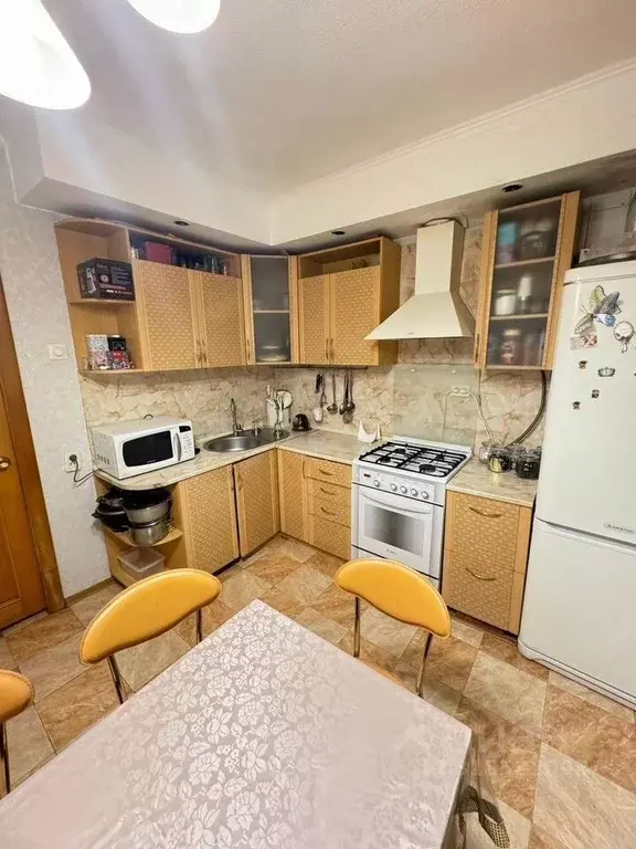 3-к кв. Ростовская область, Ростов-на-Дону ул. Зорге, 72/1 (63.4 м) - Фото 0