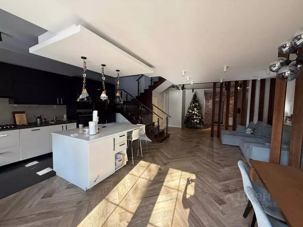 Таунхаус в Московская область, Щелково городской округ, Загорянка Парк ... - Фото 1