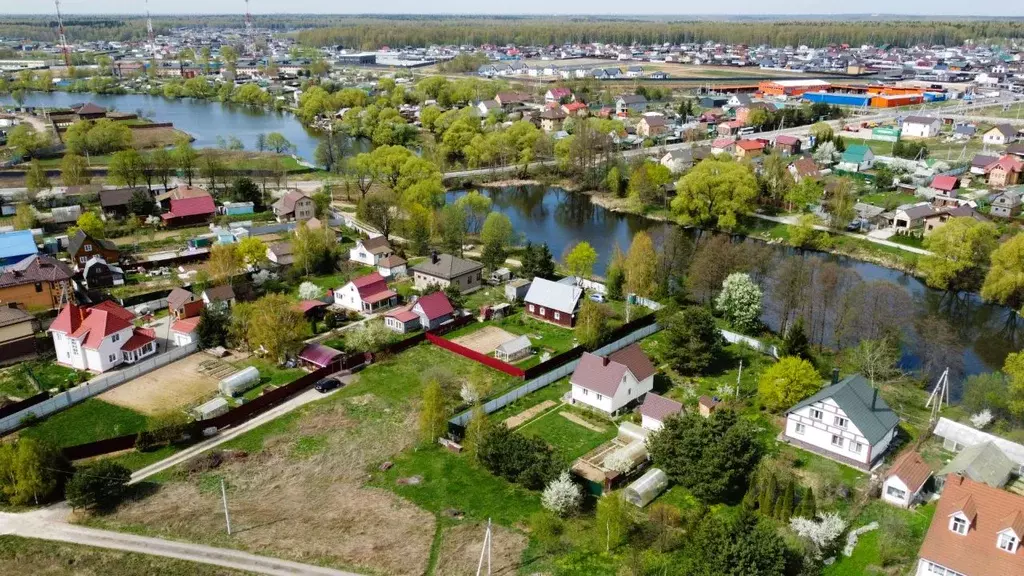 Участок в Московская область, Домодедово городской округ, д. Шишкино ... - Фото 0