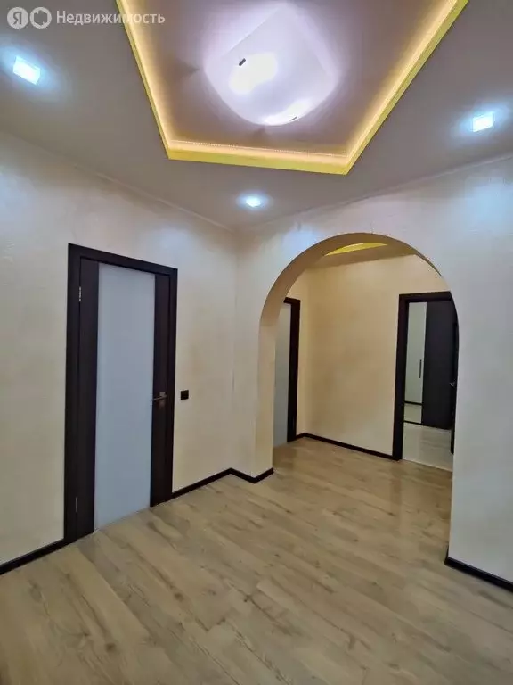 4-комнатная квартира: Мурманск, улица Старостина, 11к1 (112 м) - Фото 1