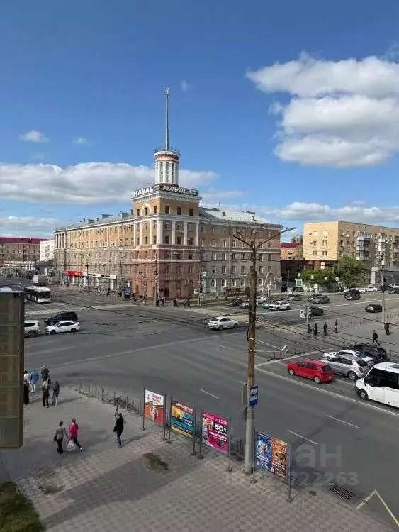 2-к кв. Омская область, Омск просп. Карла Маркса, 12 (49.9 м) - Фото 1