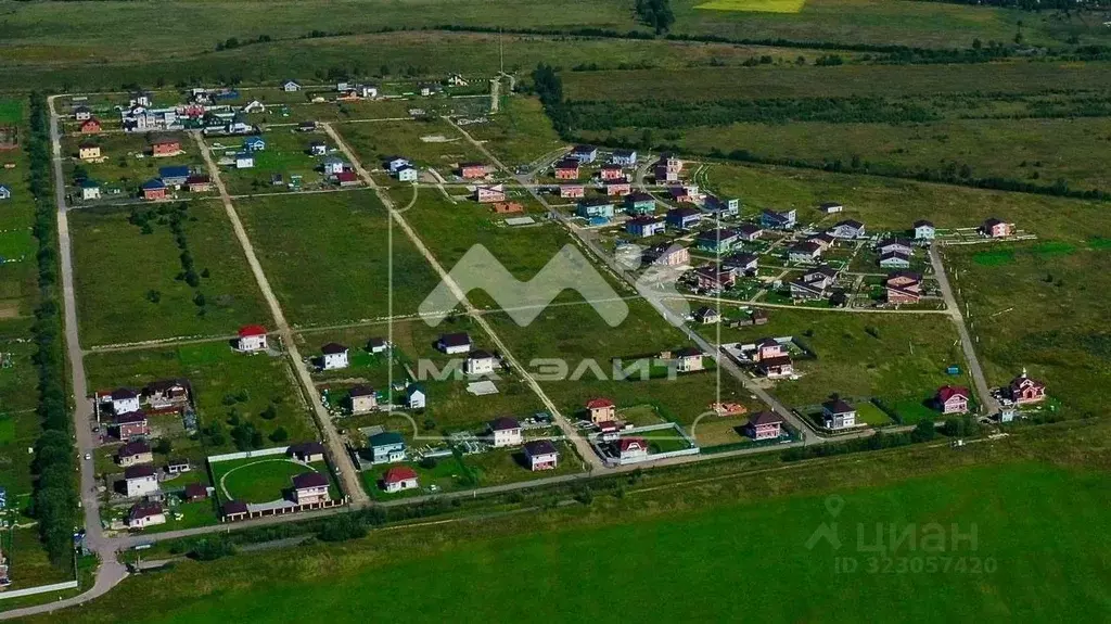 Участок в Ленинградская область, Гатчинский муниципальный округ, д. ... - Фото 1