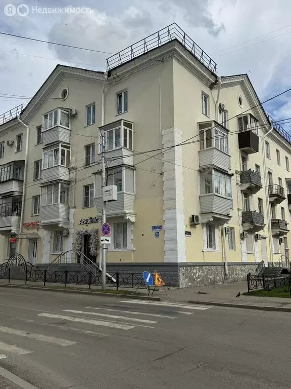 3-комнатная квартира: Октябрьский, улица Горького, 9 (93.5 м) - Фото 0