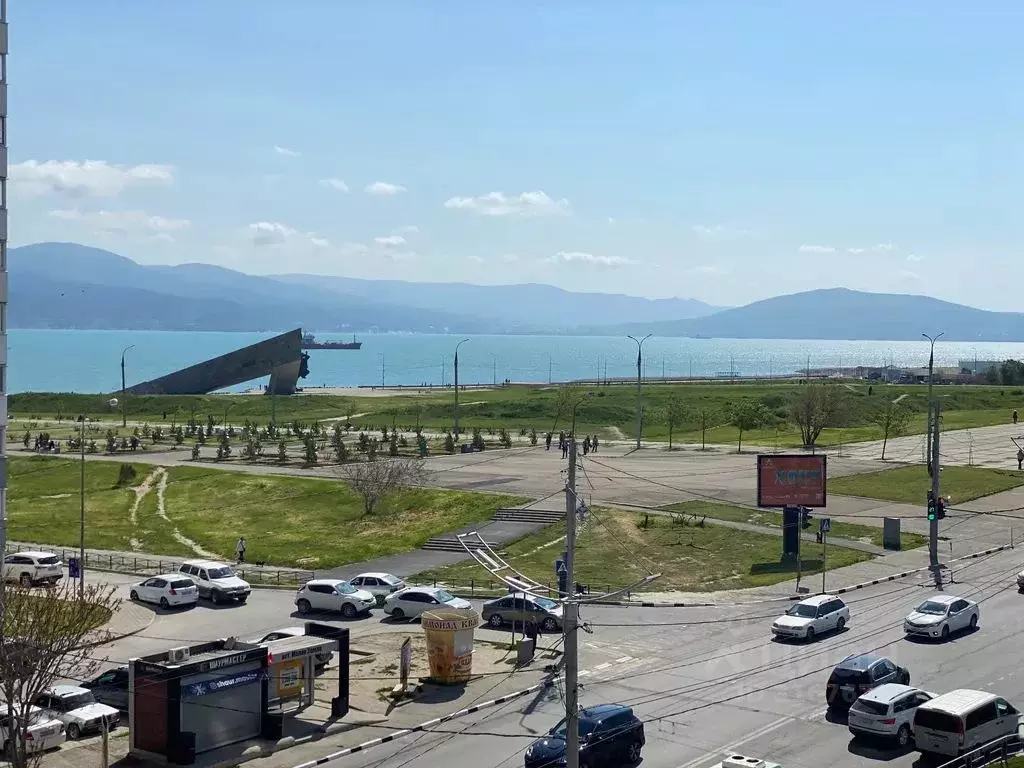 2-к кв. Краснодарский край, Новороссийск просп. Ленина, 91а (70.0 м) - Фото 0