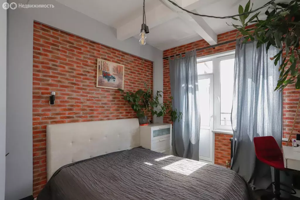 2-комнатная квартира: Иркутск, Депутатская улица, 84/1 (74 м) - Фото 0