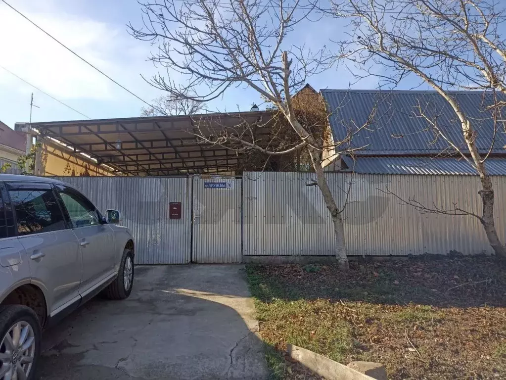 Дом в Краснодарский край, Горячий Ключ Восточная ул. (210 м) - Фото 0