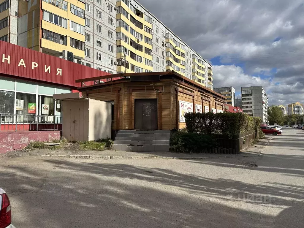 Помещение свободного назначения в Омская область, Омск 6-й мкр, бул. ... - Фото 0
