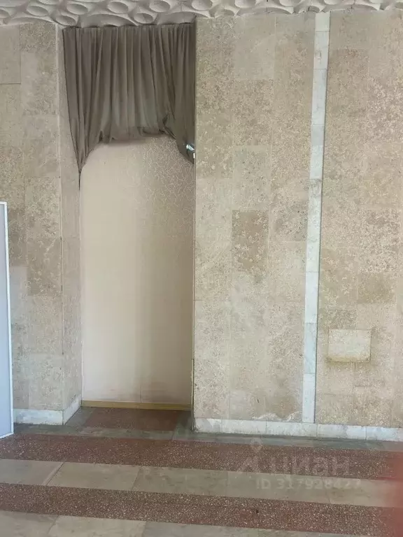 Помещение свободного назначения в Омская область, Омск ул. Красный ... - Фото 1