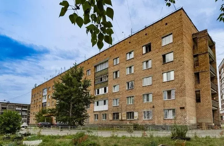 Комната Свердловская область, Екатеринбург ул. Шишимская, 22 (18.3 м) - Фото 1