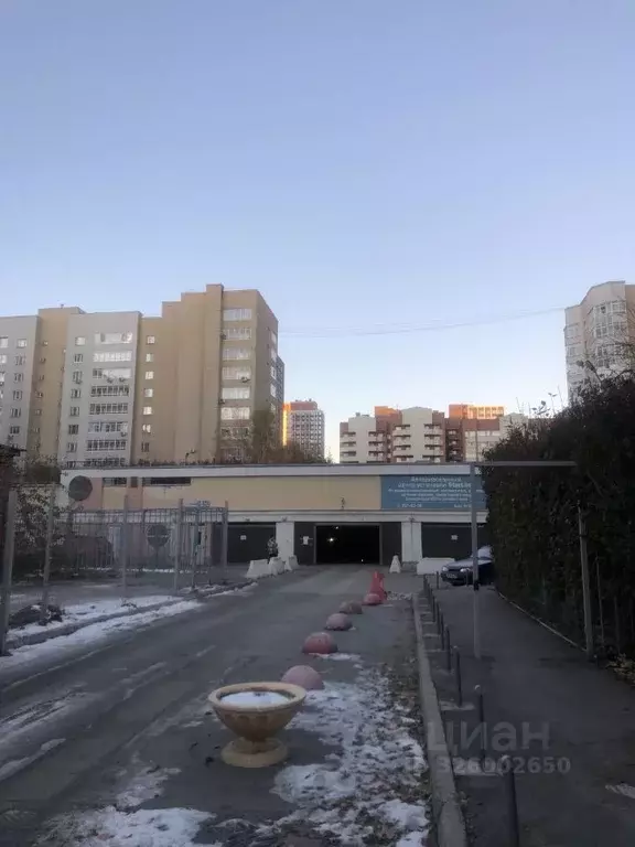 Гараж в Свердловская область, Екатеринбург ул. Сурикова, 56 (18 м) - Фото 1