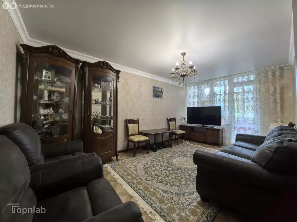3-комнатная квартира: Нальчик, улица Кирова, 9А (70 м) - Фото 0