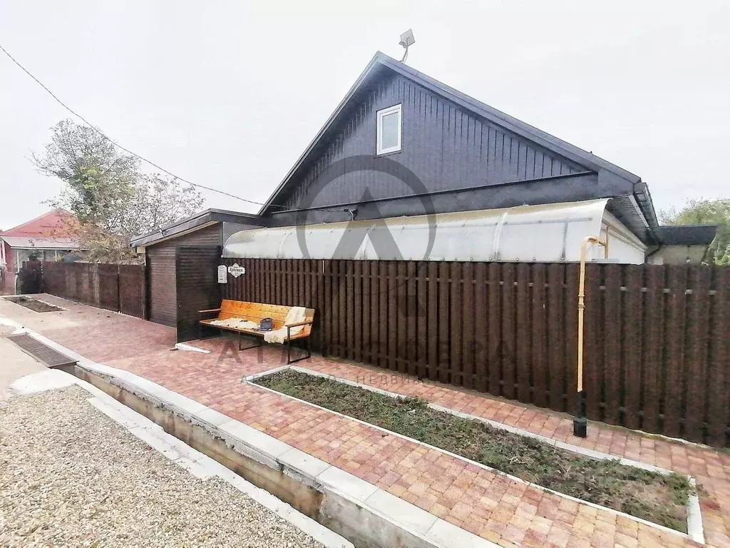 Дом в Краснодарский край, Апшеронский район, Нефтегорское городское ... - Фото 1