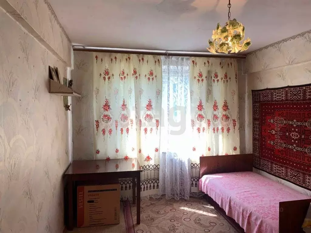 2-к кв. Брянская область, Карачев ул. Горького, 4 (49.9 м) - Фото 1