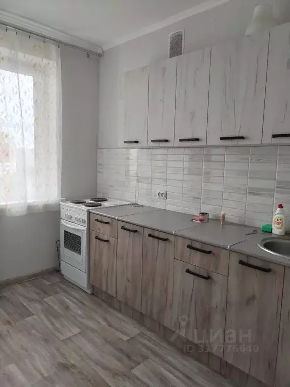 1-к кв. Самарская область, Тольятти ул. 70 лет Октября, 64 (33.0 м) - Фото 0