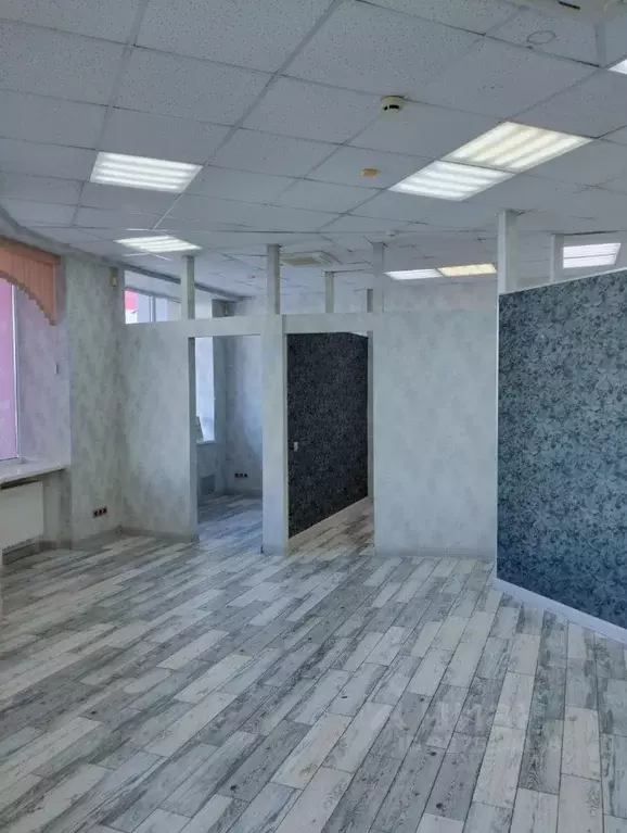 Торговая площадь в Ростовская область, Ростов-на-Дону ул. 50-летия ... - Фото 2