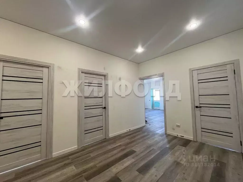 Дом в Хакасия, Усть-Абакан рп ул. Тельмана (186 м) - Фото 1