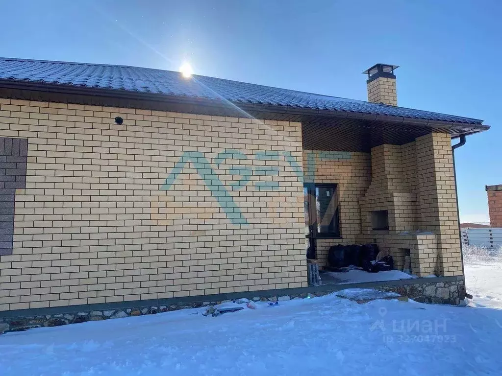 Дом в Белгородская область, Белгородский район, Тавровское с/пос, с. ... - Фото 1