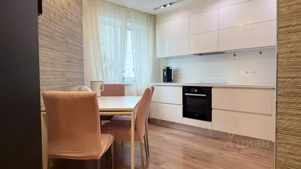 3-к кв. Приморский край, Владивосток ул. Жигура, 26 (67.3 м) - Фото 1