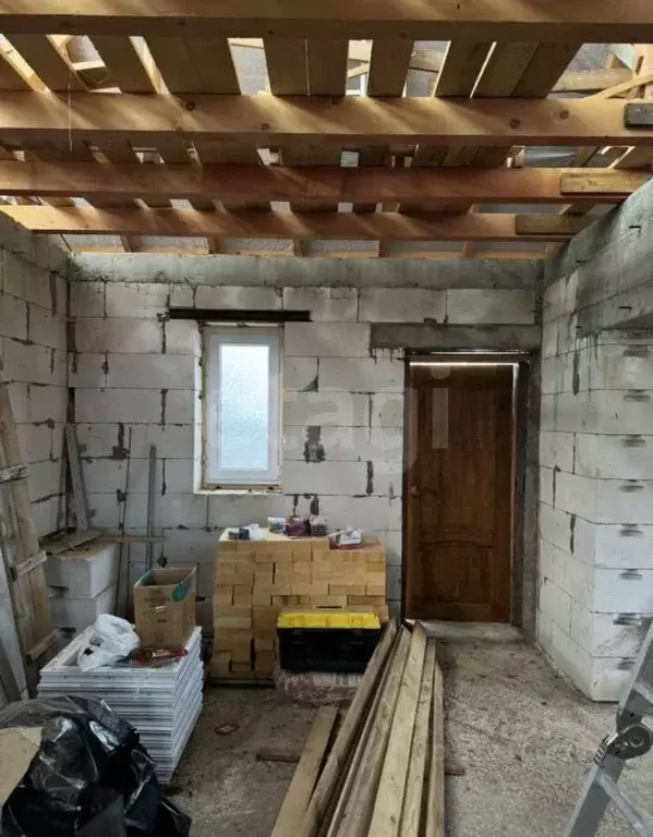 Дом в Адыгея, Майкопский район, Каменномостское с/пос, пос. Победа ул. ... - Фото 1