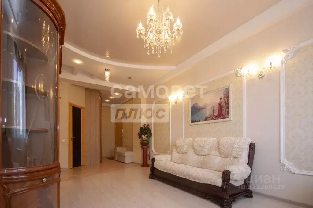 3-к кв. Ульяновская область, Ульяновск ул. Кирова, 6 (80.2 м) - Фото 0