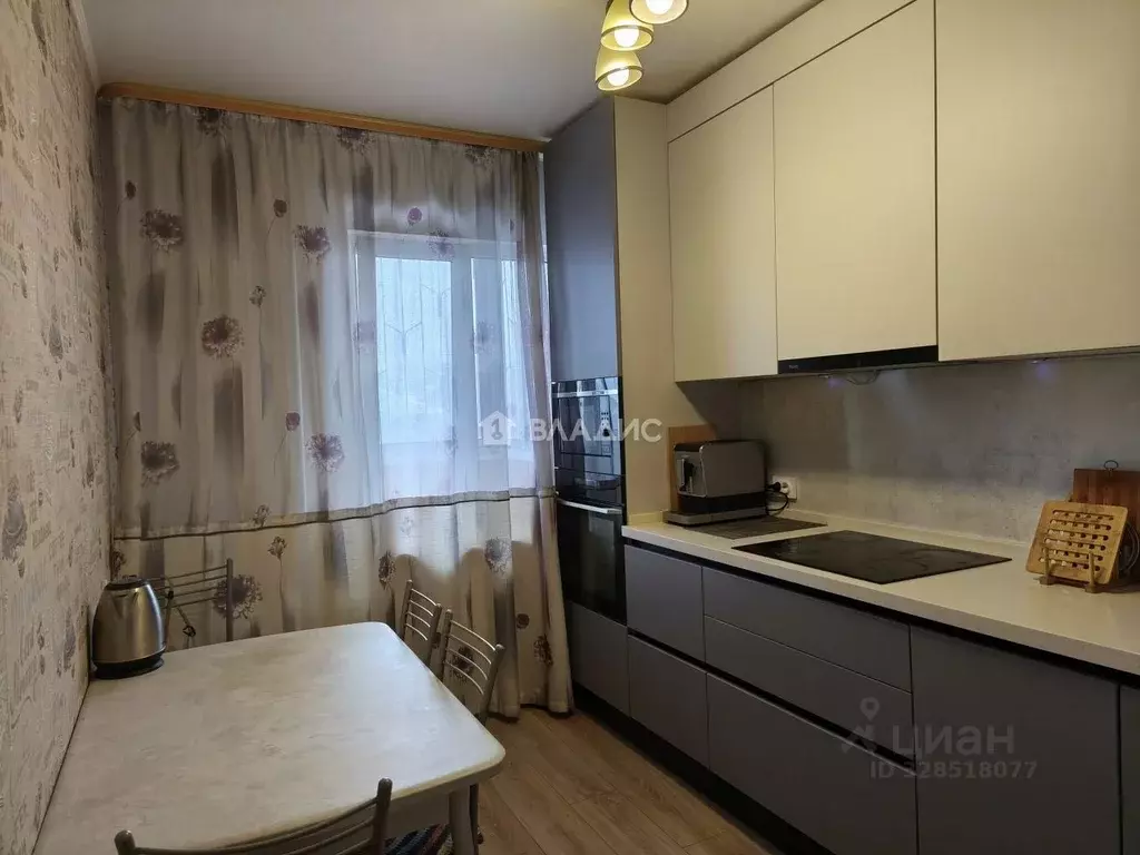 3-к кв. Бурятия, Улан-Удэ ул. Павлова, 76 (68.3 м) - Фото 1