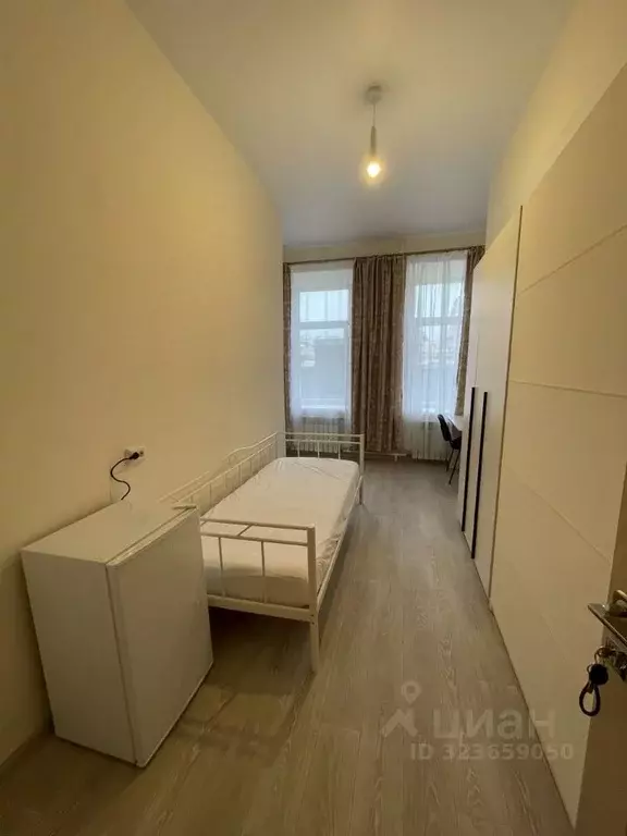 Комната Санкт-Петербург наб. Реки Фонтанки, 179 (17.0 м) - Фото 1