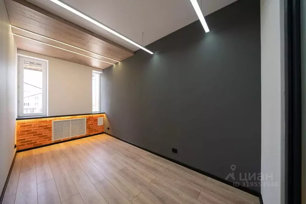 Офис в Татарстан, Казань ул. Аделя Кутуя, 68а (10 м) - Фото 1